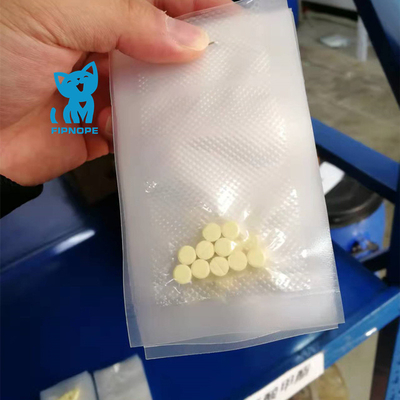 CAT들 렘데시비르 중간 GS441524 태블릿에서 FIP을 위한 신 치료법